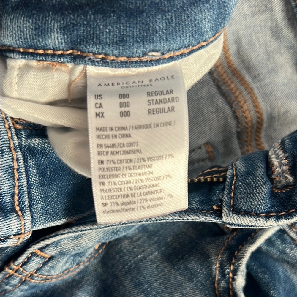American Eagle Womens ripped jeans size 000 - Picture 4 of 6